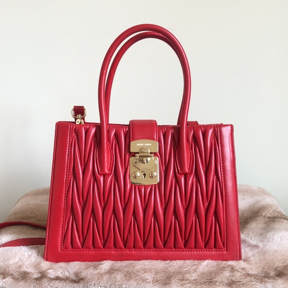 Authentic MiuMiu Red lambskin bag - Picture 2 of 6